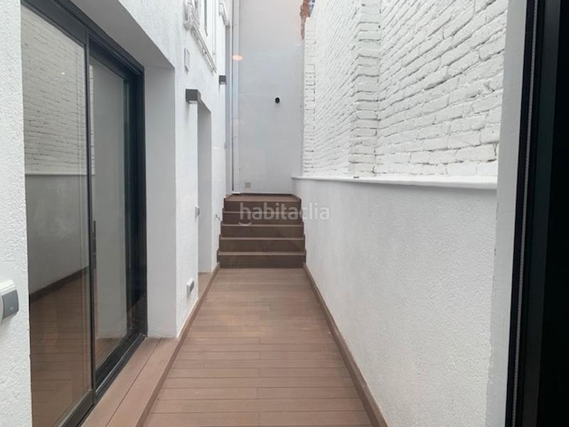 Foto 65a8f524-77a1-4cab-be2b-14234670af3a. Pis a carrer d'amílcar 129 a La Font d´en Fargues Barcelona