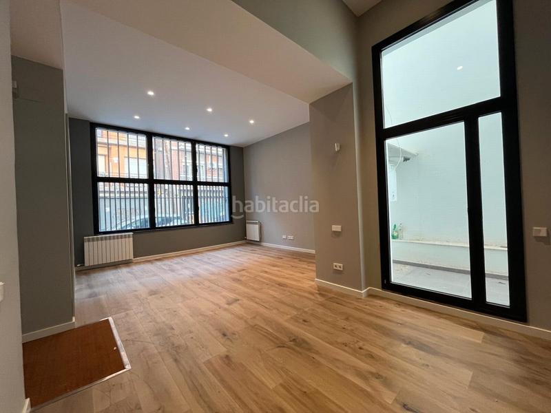 Foto 9225e11a-2ca4-4786-a822-5eb3040fbdab. Pis a carrer d'amílcar 129 a La Font d´en Fargues Barcelona