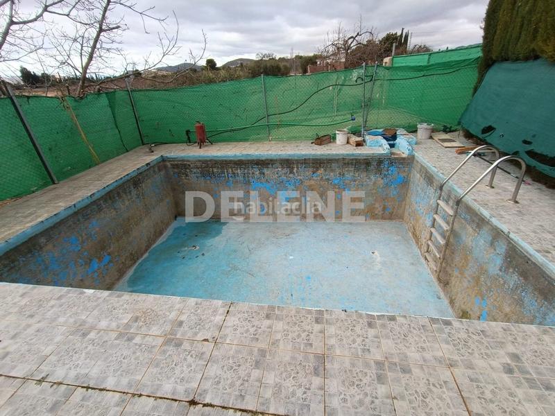 Foto c7ddbbfb-15eb-4e47-843c-ac6e4816c7d8. Chalet en Hellín