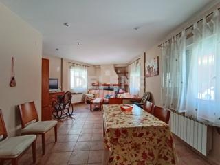 Casa adossada a Hellín. 2693 adosado con garaje, próximo a ies izpisúa belmonte.