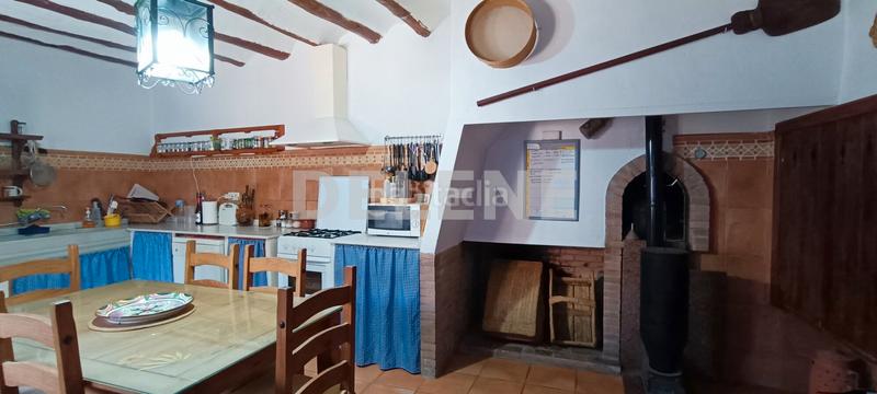 Foto 732463ef-9fb6-4154-b0d3-dba13454fdbb. Masia amb xemeneia aparcament piscina a Pozohondo