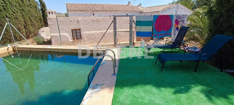 Foto acbfc544-100e-4af2-8428-2aabf3dbacd7. Masia amb xemeneia aparcament piscina a Pozohondo