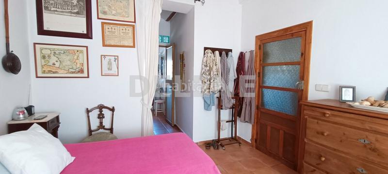 Foto bfe88ca3-03d2-44b7-a71d-ce28eb9c8490. Masia amb xemeneia aparcament piscina a Pozohondo