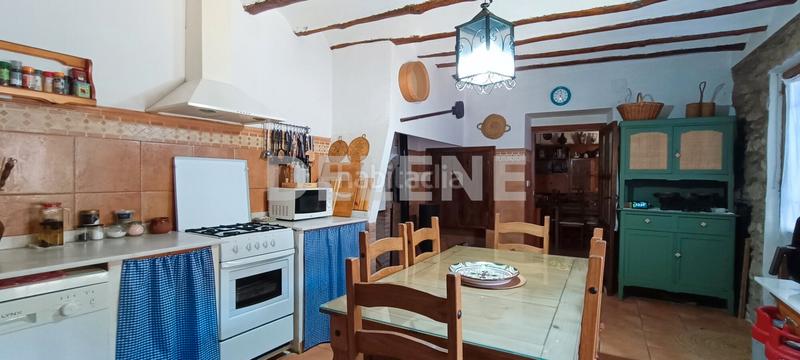 Foto e9f606cd-e997-4f24-8317-baa4c5116c15. Masia amb xemeneia aparcament piscina a Pozohondo