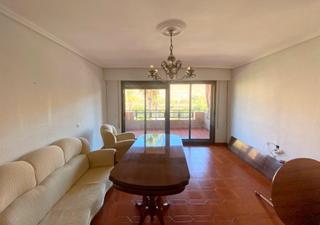 Etagenwohnung in Hellín