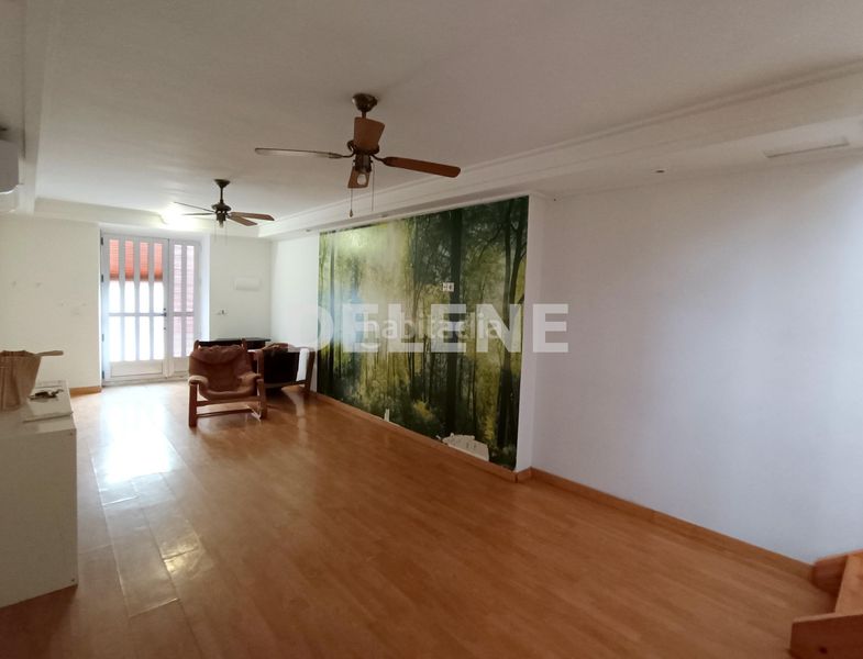 Foto ae5f3fed-2849-4490-b179-871458a9a134. Maison dans Hellín