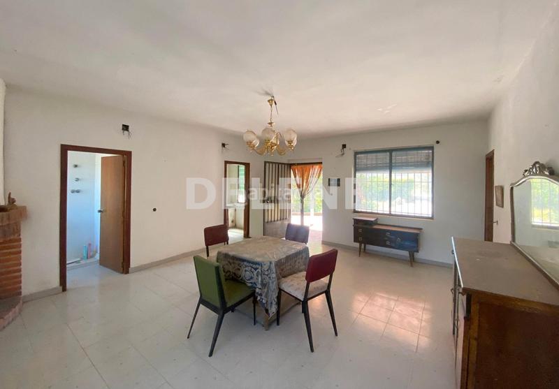 Foto f5a9a312-9e6d-4f96-a4bd-fbf8f534eaaa. Masia a Hellín