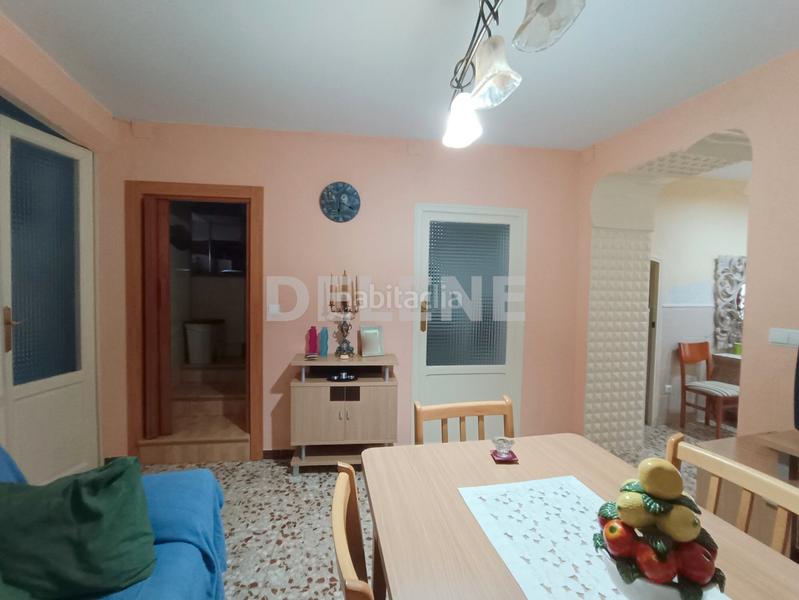 Foto e84db2ab-4dcf-4903-baf5-945661c2a484. Maison avec cheminée dans Hellín