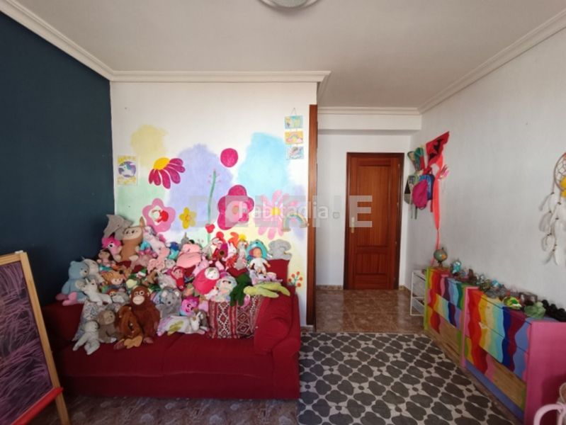 Foto b9abaf04-0b7e-42e4-ac26-1e058455d16b. Xalet amb xemeneia a Hellín