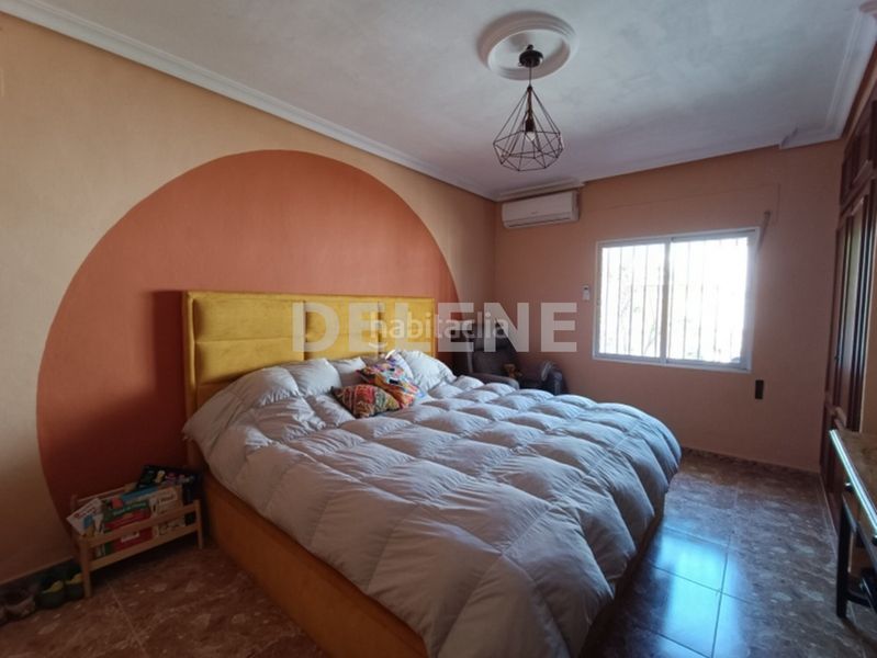 Foto f79ea7b1-9fb7-4da0-9189-3aef71edc9bd. Xalet amb xemeneia a Hellín