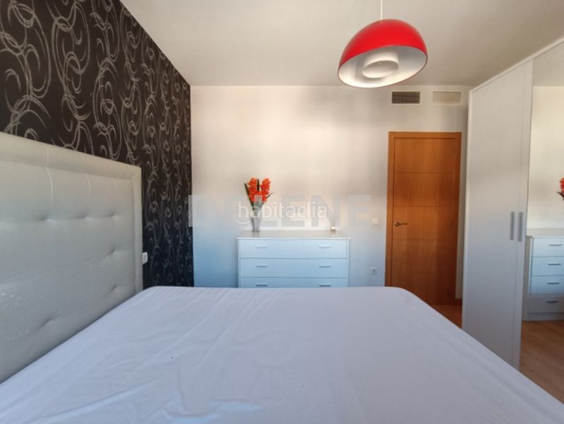 Foto 9d08509e-42c3-4f68-b346-77a70a056693. Pis amb calefacció aparcament a Hellín