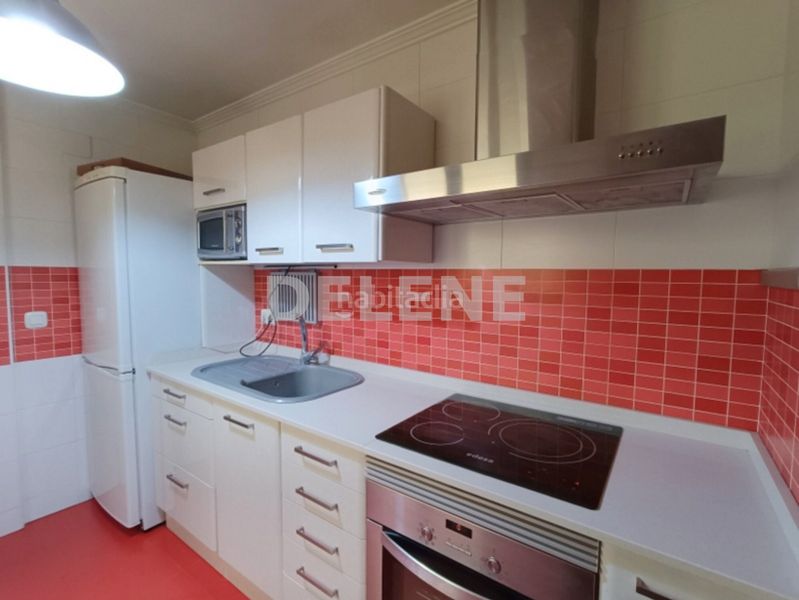 Foto a2bef8bb-cfac-4749-85ed-9d421595b5bb. Pis amb calefacció aparcament a Hellín