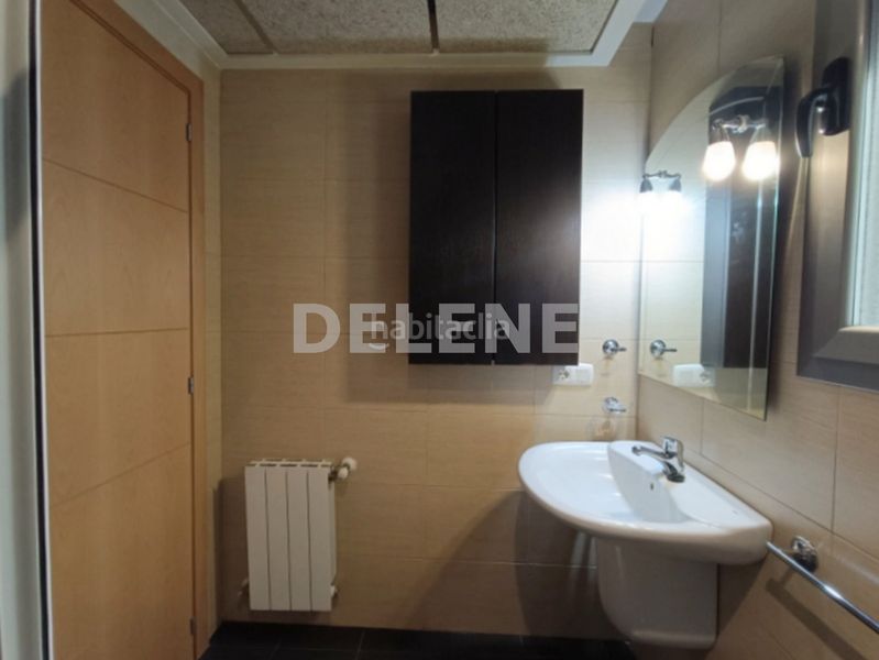 Foto aa46d570-c941-49d7-9381-efc82fd2c35c. Pis amb calefacció aparcament a Hellín