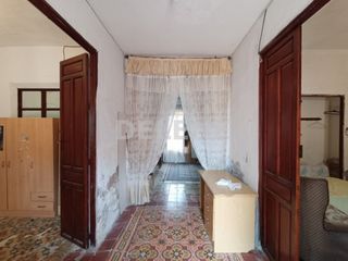 Casa bifamiliare in Hellín. 2928 casa con patio, zona estación de tren