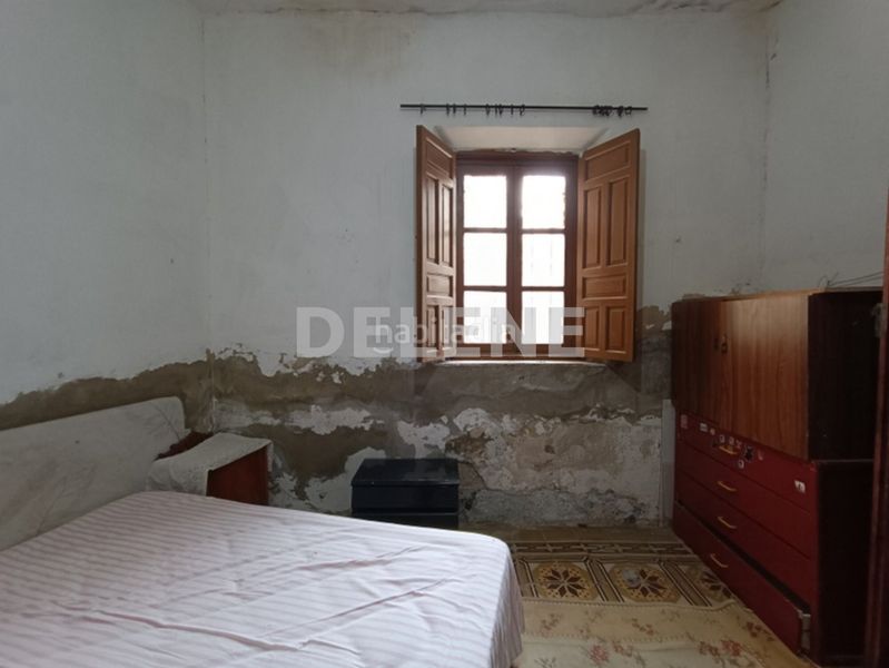 Foto 7cd8e36b-3b67-4cc3-ae7e-940834c748f6. Casa aparellada a Hellín
