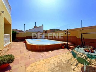 Chalet à Hellín. 2334 campo, zona piscina del faro