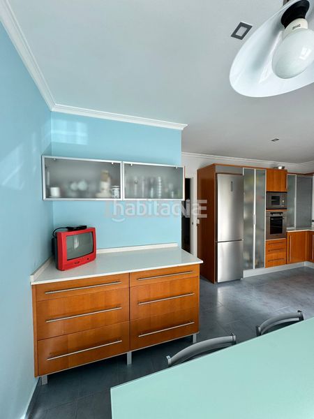 Foto 5436313c-3f5e-489f-858a-1df94d3c4d7d. Casa adossada amb calefacció aparcament a Hellín