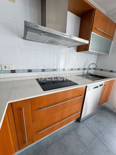 Foto b6b03a1a-96ba-47b8-8fa2-6034eb4a7a89. Casa adossada amb calefacció aparcament a Hellín