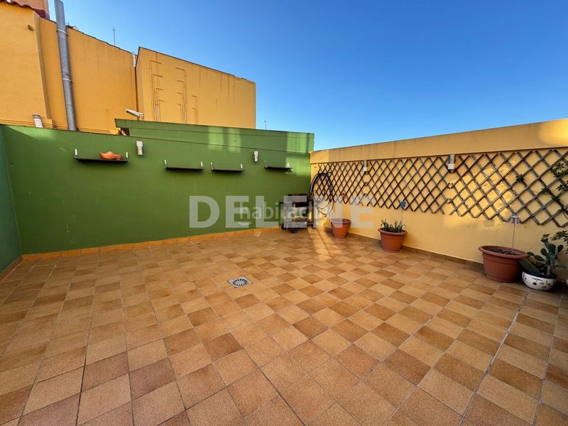 Foto c6fe5f17-def6-4f5a-91c2-3343bac0c5e9. Casa adossada amb calefacció aparcament a Hellín