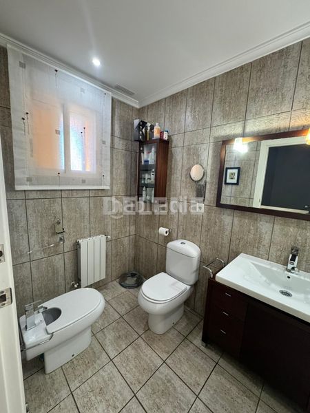 Foto e5715321-9296-4f3e-b3c2-9c4e6ba4ccac. Casa adossada amb calefacció aparcament a Hellín