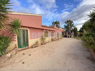 Xalet a Hellín. 2540 chalet de campo con piscina, laguna de los patos
