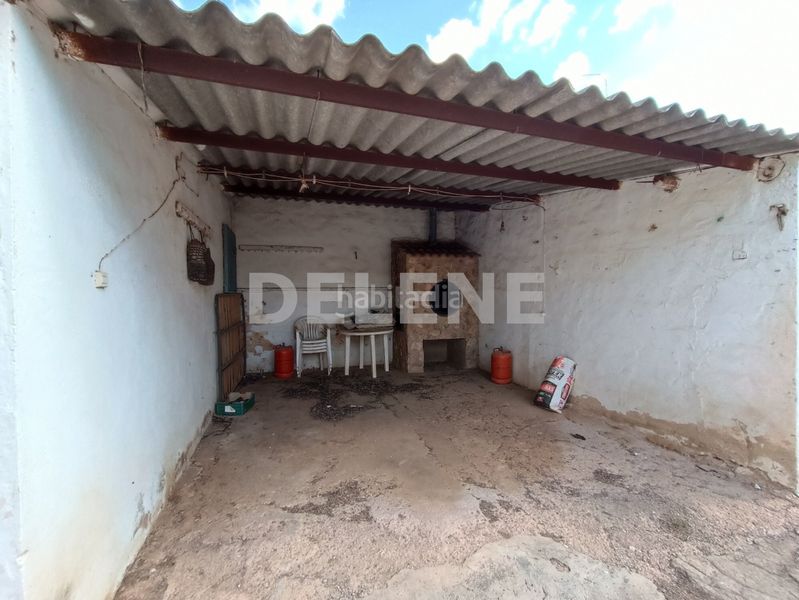 Foto c87e3892-f324-4037-be73-4901d87c8a65. Maison avec cheminée dans Hellín
