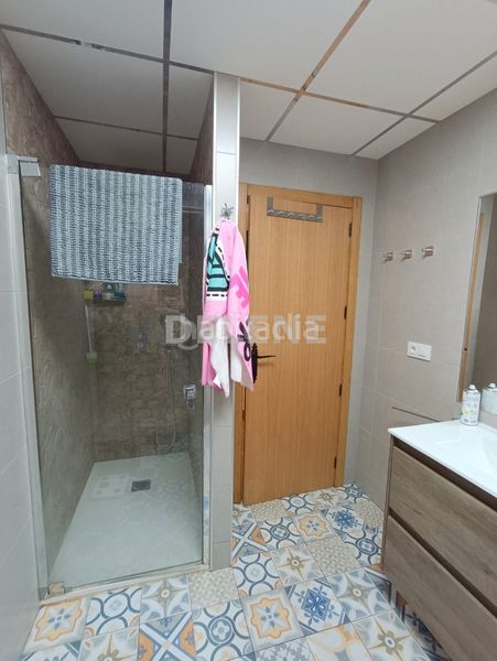 Foto 5725eeb1-b5f3-4845-b816-9c62e677b07a. Casa adossada a Hellín