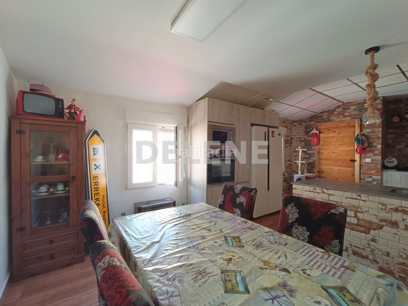 Foto a82e53f5-e484-4a4e-ae00-9e002a879f9f. Casa adossada a Hellín