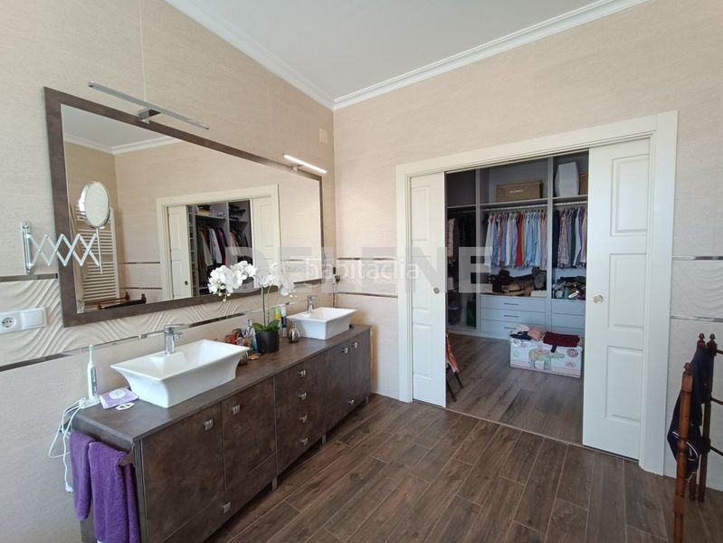 Foto a1b0e8ce-08ab-4506-a542-c74c47825d1a. Haus mit heizung pool in Hellín