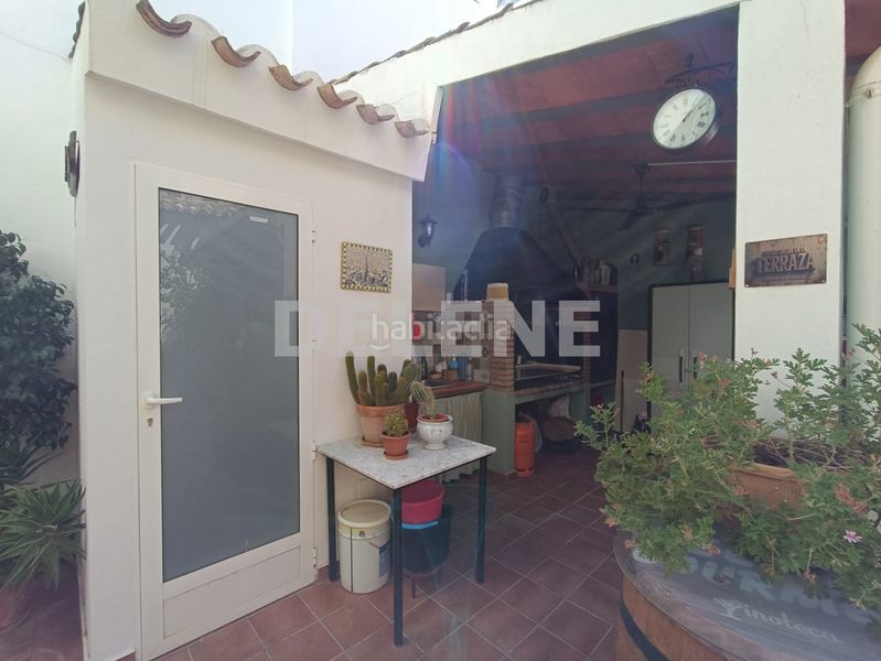 Foto ae69f924-f764-4699-9378-e17fe7727ae4. Haus mit heizung pool in Hellín