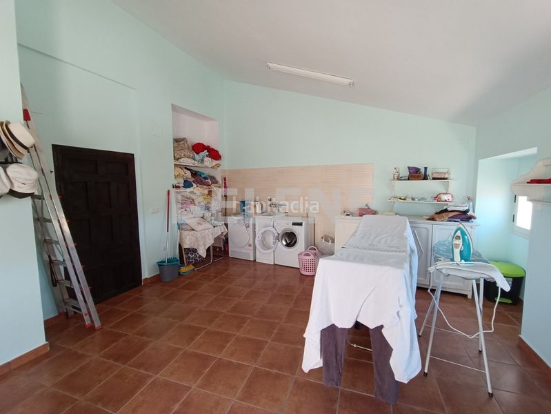 Foto bc3d8829-5857-4698-9ab2-ea7879a97cd4. Haus mit heizung pool in Hellín
