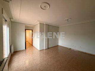 Dachwohnung in Hellín. 3006 ático con terraza, zona parque