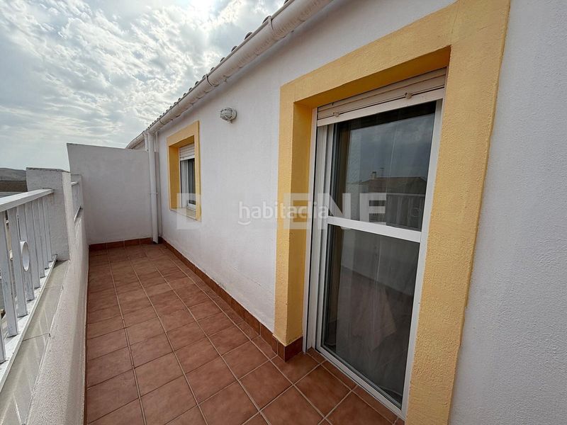 Foto f82a28aa-3c4f-449d-944d-8d2b2ee51f0c. Àtic a Hellín