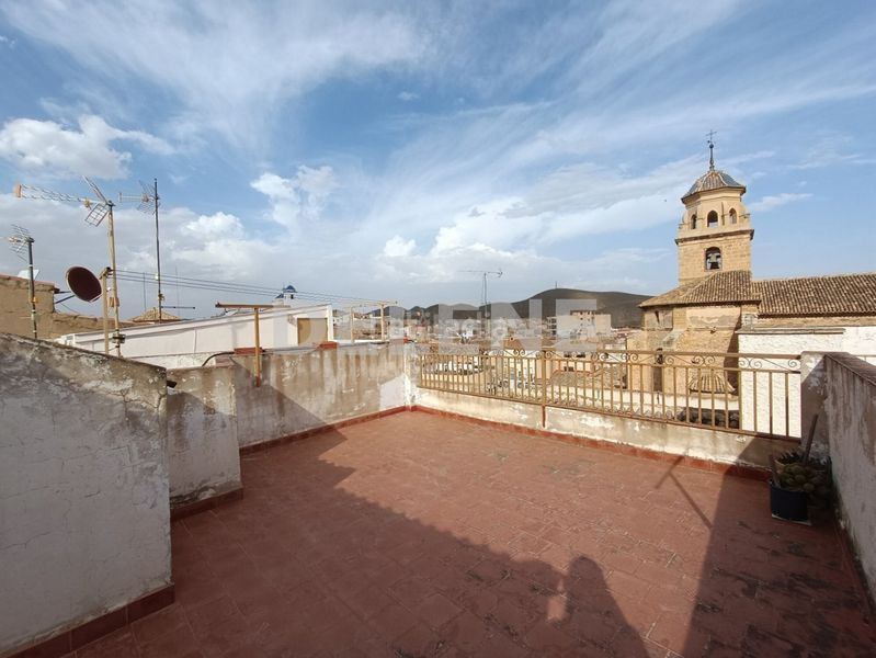 Foto 80d3f5e3-600c-4455-91d5-4a0a9cf17342. Casa aparellada a Hellín