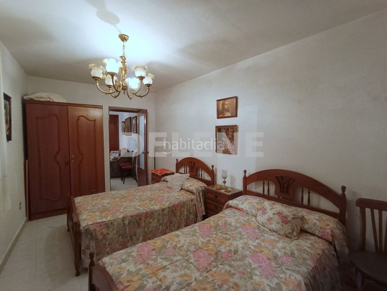 Foto 9974c661-98f5-4513-b0e2-3aa1c5e9736b. Casa aparellada a Hellín