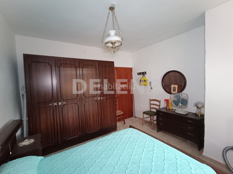 Foto a595d11c-3810-481b-89f1-6607256f8531. Casa bifamiliare in Hellín