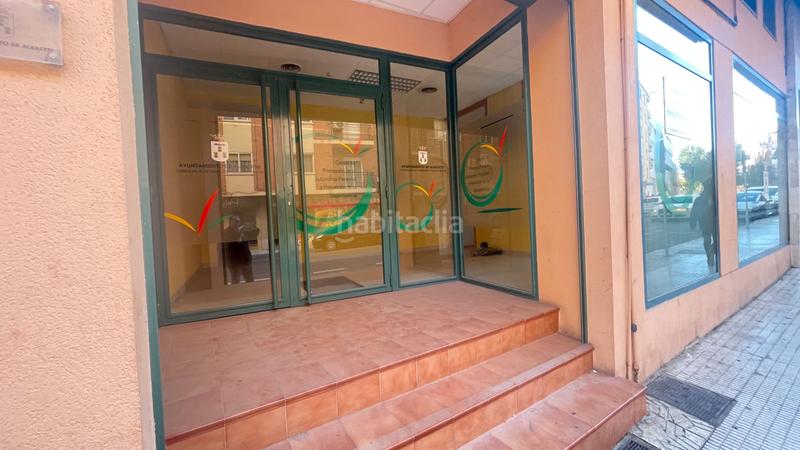 Foto 49185a2e-1eda-487c-b474-137e50189d4f. Alquiler local comercial en calle batalla del salado 8 en Albacete