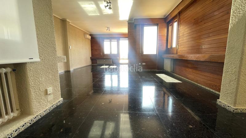 Foto 32335103-2d80-4573-9049-27ab4ab8f490. Rent penthouse with heating parking in Centro Albacete