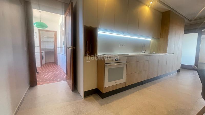 Foto 38b064d9-0017-42ce-87c1-5df45b1c6804. Rent penthouse with heating parking in Centro Albacete