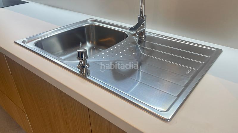 Foto 7317696b-b40c-48bd-abf2-a8cbea5cb3a7. Rent penthouse with heating parking in Centro Albacete