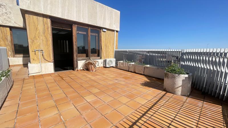 Foto b4b79c36-c819-453a-a3b5-06bb2d7add34. Rent penthouse with heating parking in Centro Albacete