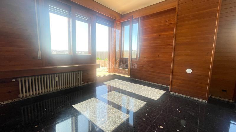 Foto c1af7e05-fc92-4b9f-9f49-8b163238ff21. Rent penthouse with heating parking in Centro Albacete