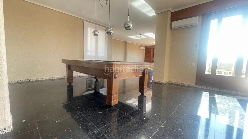Foto e87bb155-9449-47f0-a53b-aed175c4330b. Rent penthouse with heating parking in Centro Albacete