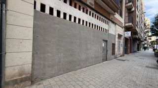 Business premise in Calle Teodoro Camino 16