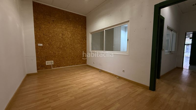 Foto 8128b11b-4e78-4057-883c-41986bde03e6. Local comercial a calle teodoro camino 23 a Centro Albacete
