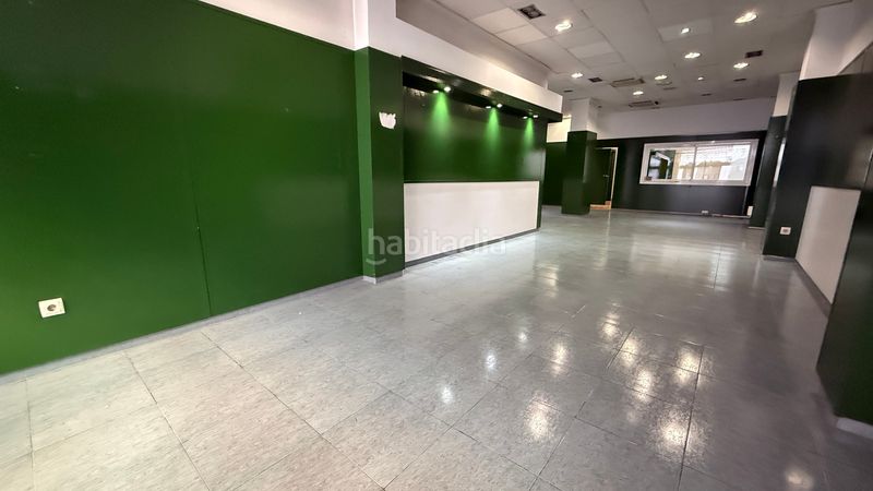 Foto 9e00baab-cbf0-4093-9dee-c5dcc7a775ef. Local comercial a calle teodoro camino 23 a Centro Albacete