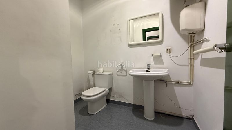 Foto bbba173b-62ae-45c0-9db0-d039359f023b. Local comercial a calle teodoro camino 23 a Centro Albacete