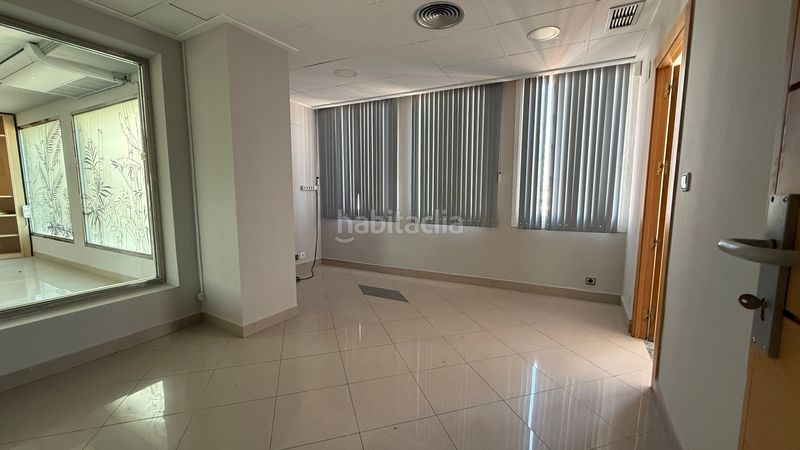 Foto 4150b36b-5b1f-4c4c-aab4-b15c04a2d74d. Bureau avec chauffage dans Centro Albacete