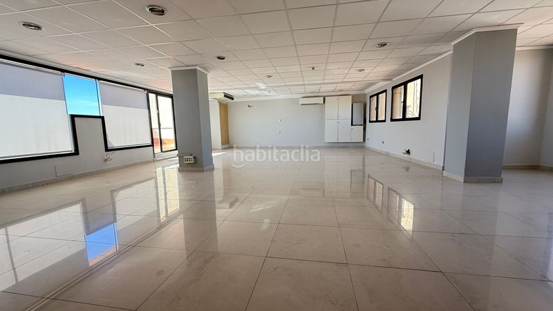 Foto fa7a1a77-d7df-46cf-8d86-3242c4e0978e. Bureau avec chauffage dans Centro Albacete