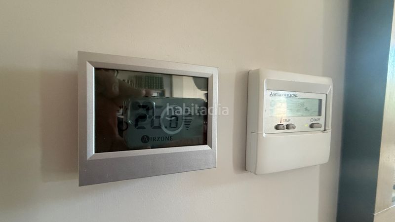 Foto 1be9f9db-39d0-45d5-a570-e3d565fbced0. Xalet amb xemeneia calefacció aparcament piscina a Albacete